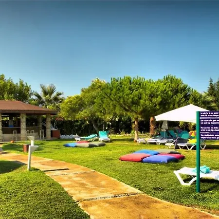 افيسيا هوليداي بيتش كلوب